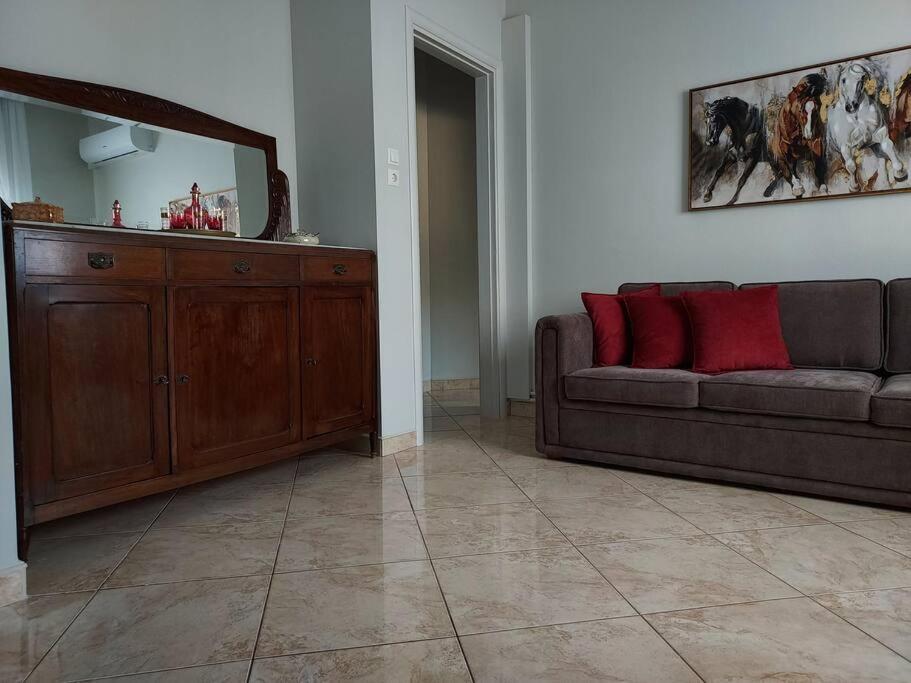 Aggeliki'S Place Detached Home With Yard/Parking ヴォロス エクステリア 写真